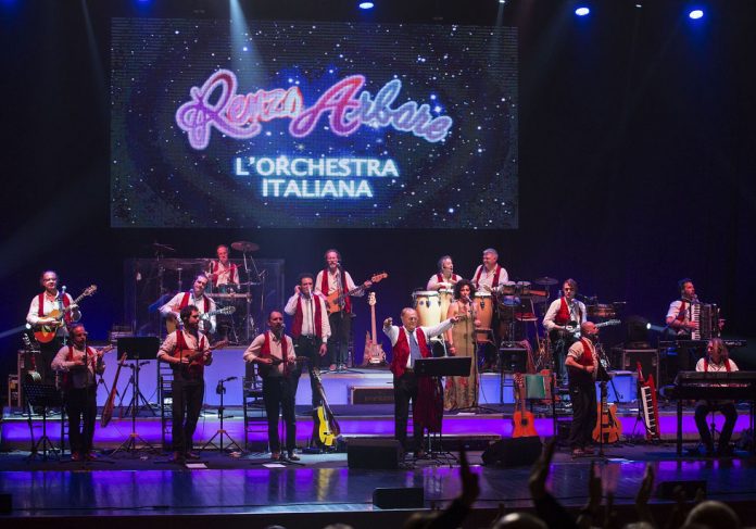 Renzo Arbore Capodanno 2018 Perugia