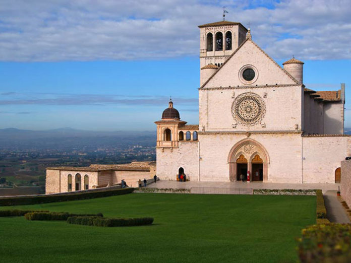 Assisi_basilica_veduta