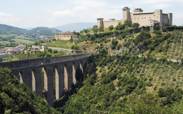 spoleto rocca e ponte delle torri