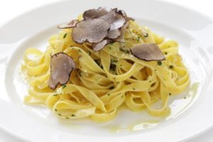 tagliatelle-al-tartufo-