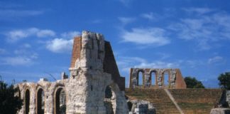 teatro romano a gubbio