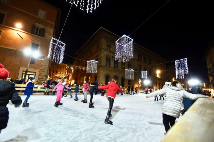 Natale a Perugia pista di pattinaggio